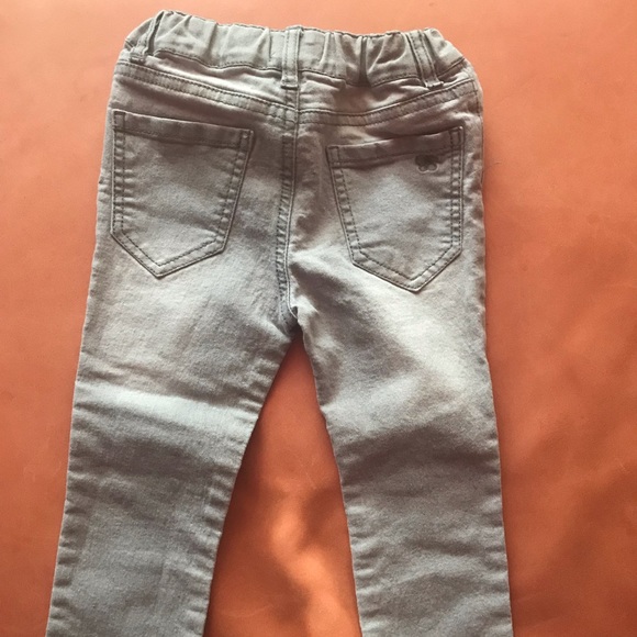 Pants and more toddler pants 2t - Picture 4 of 4